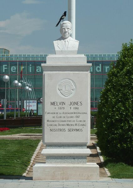 Datei:Melvin Jones Lions Club.jpg