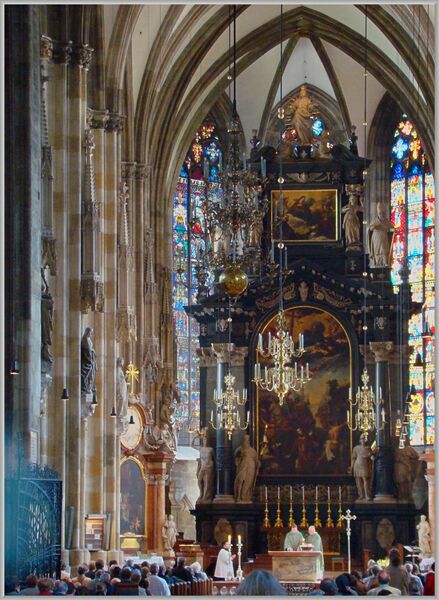 Datei:Messe Stephansdom.jpg