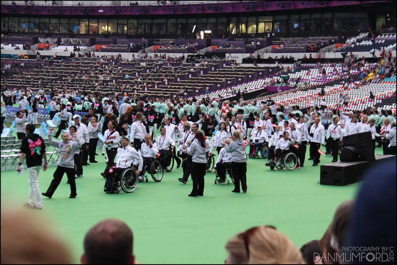 Datei:Paralympics-Team 2012.jpg