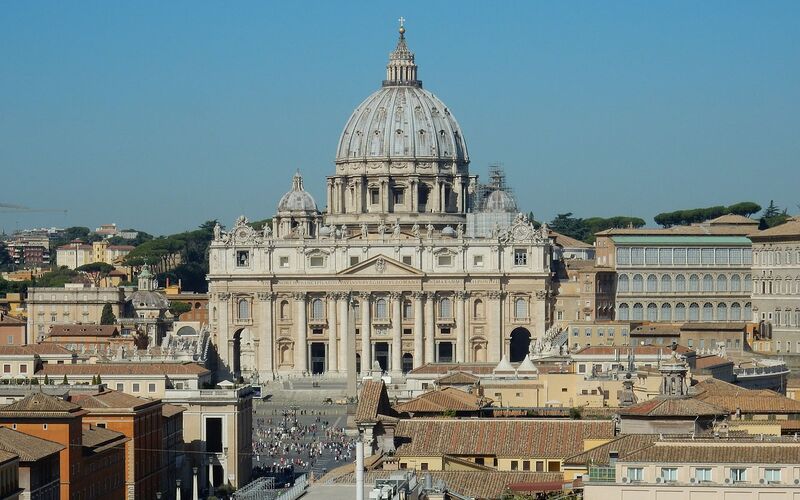 Datei:Petersdom Vatikan.jpg