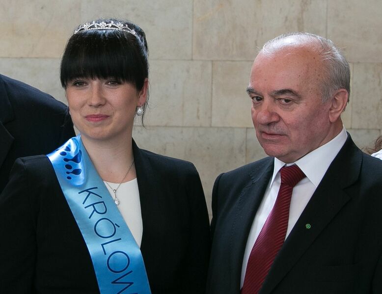 Datei:Polnische Milchkönigin 2013.jpg