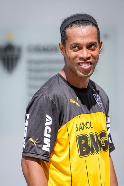 Datei:Ronaldinho.jpg