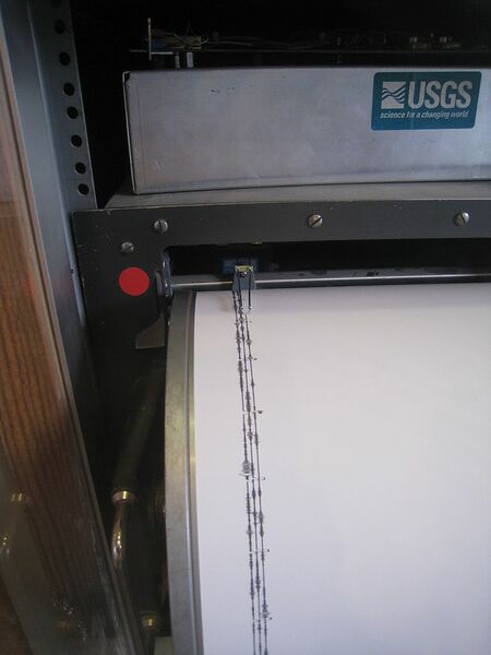 Datei:Seismograph.jpg