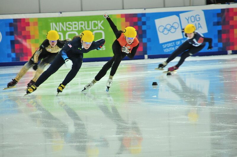 Datei:Short Track Damenbewerb.jpg