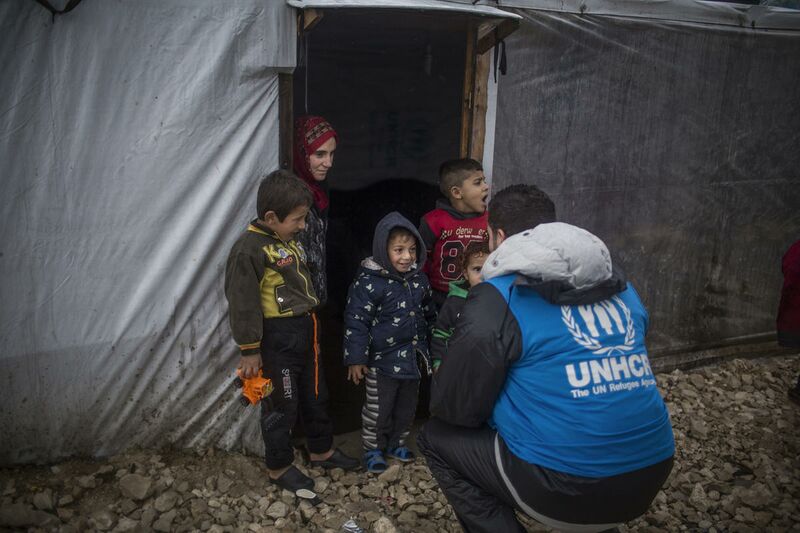 Datei:UNHCR Besuch Kinder.jpg