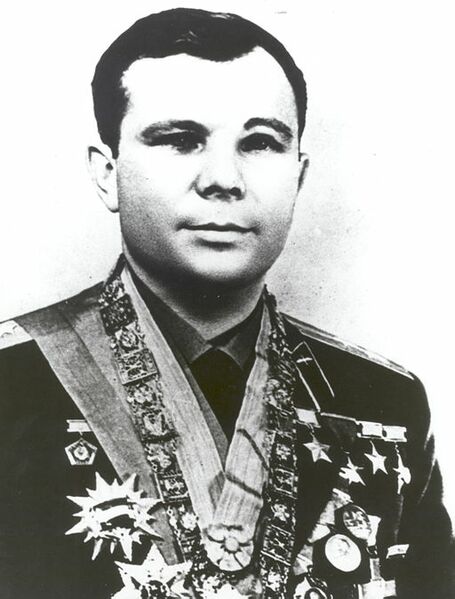 Datei:Yuri Gagarin.jpg