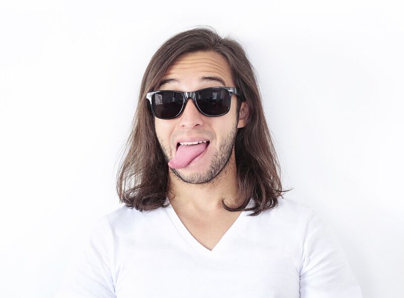 Datei:Zunge zeigen.jpg